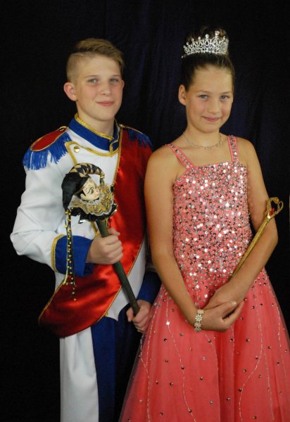 2018/2019 Line Marie I. & Janik I. 2018/2019 Line Marie I. & Janik I.